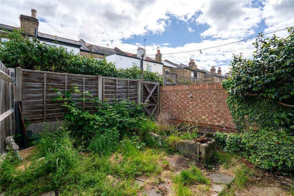 Property photo 2 of 11 Picture No. 01