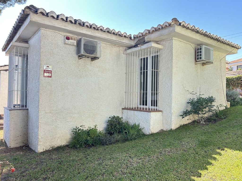 Property photo 2 of 32