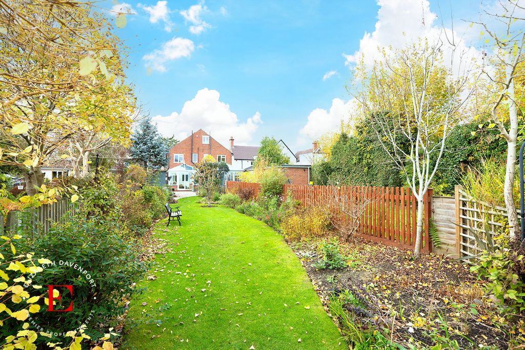 Property photo 2 of 22