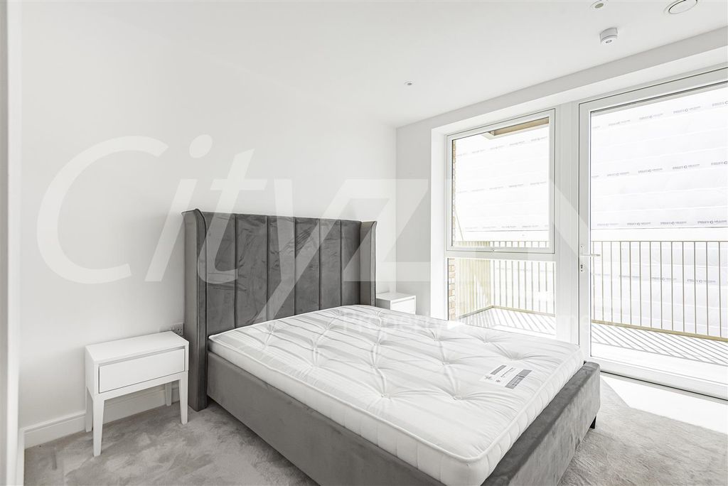 Property photo 3 of 23 Bedroom