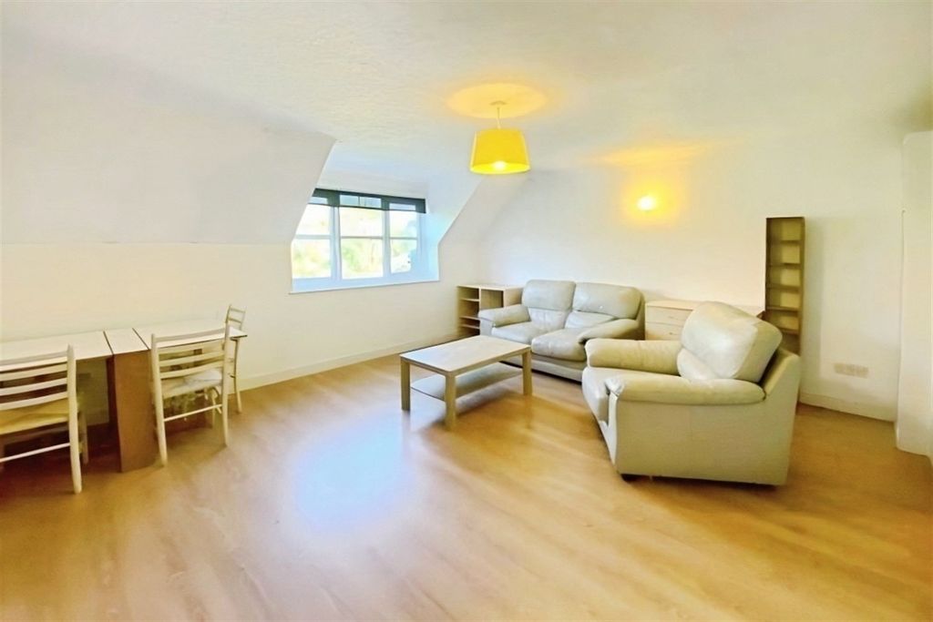 Property photo 3 of 5 (Email)