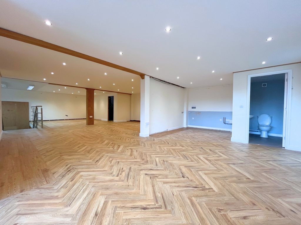 Property photo 2 of 5 Gallery