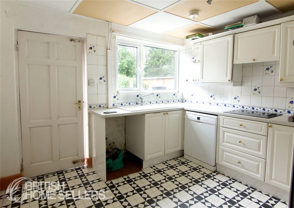 Property photo 2 of 22 Picture No. 23