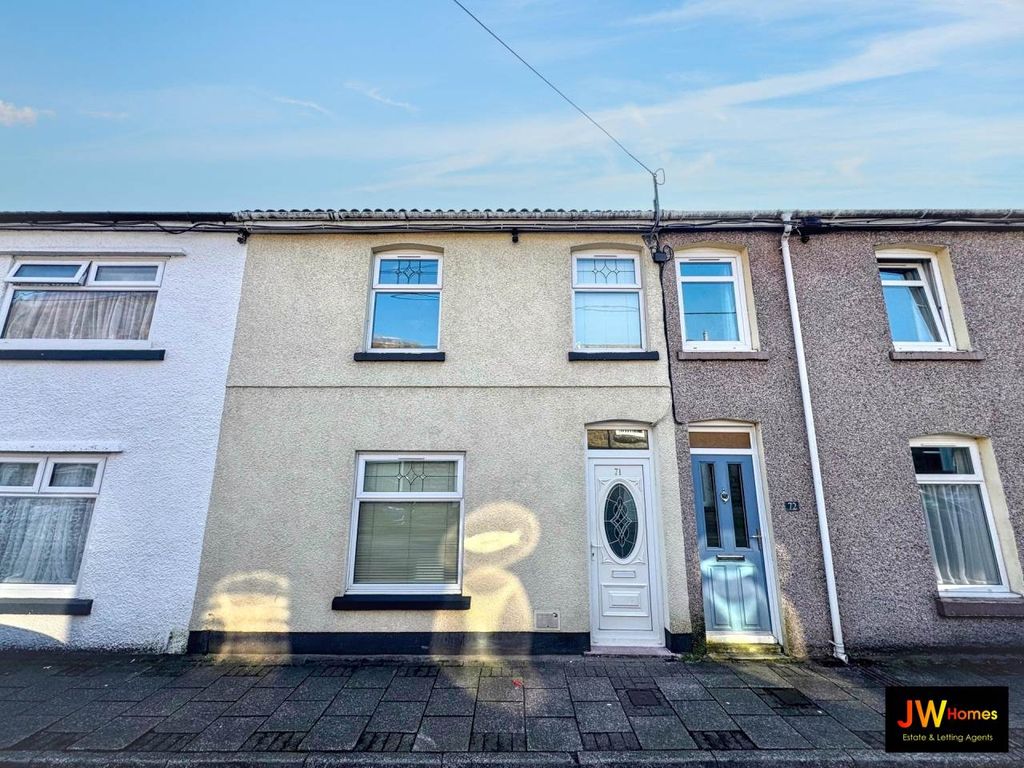 Property photo 1 of 10 Ext (23)