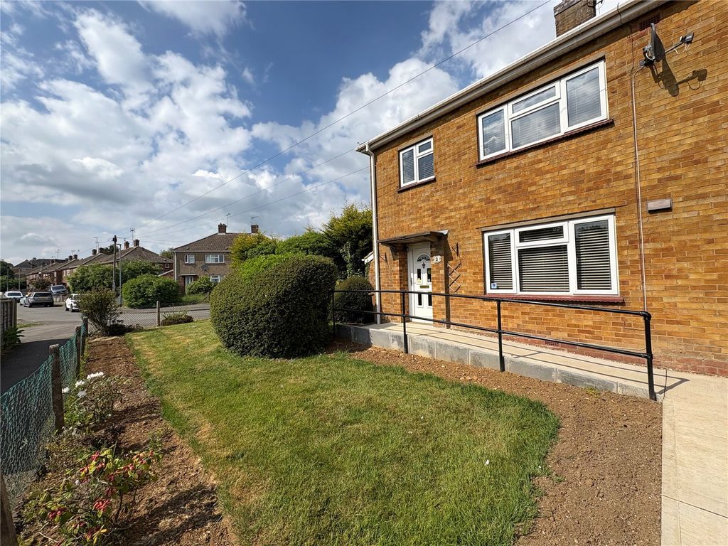 Property photo 1 of 28 Picture No. 05