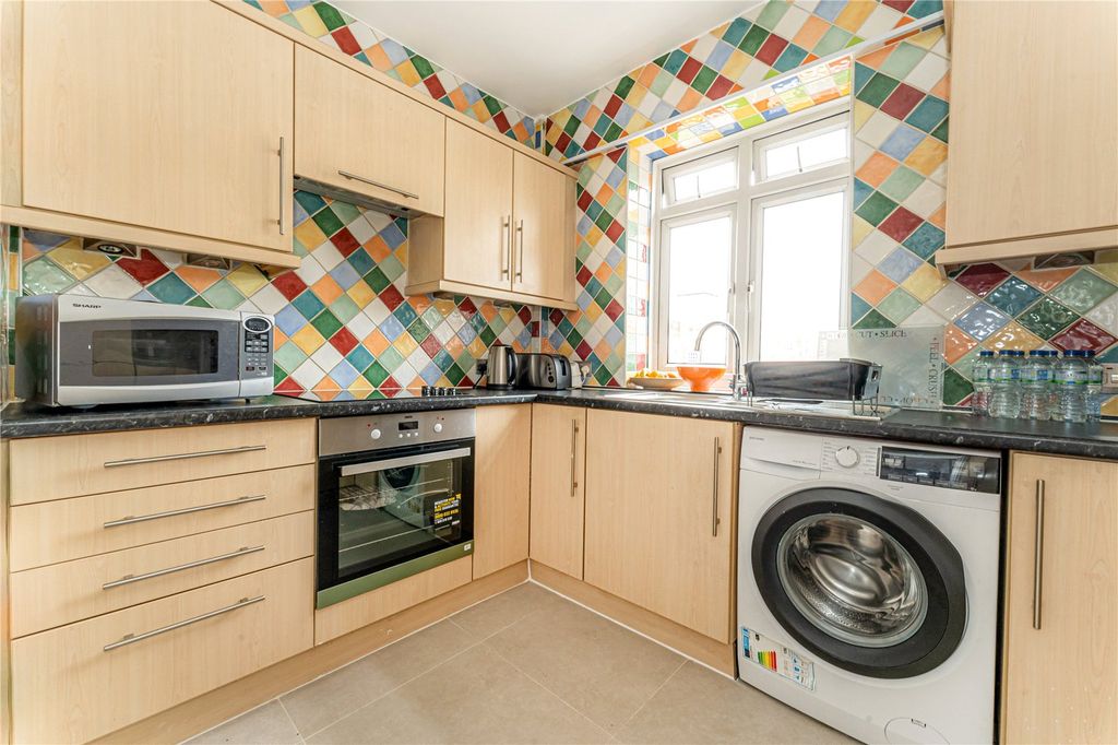 Property photo 3 of 12 Picture No. 26