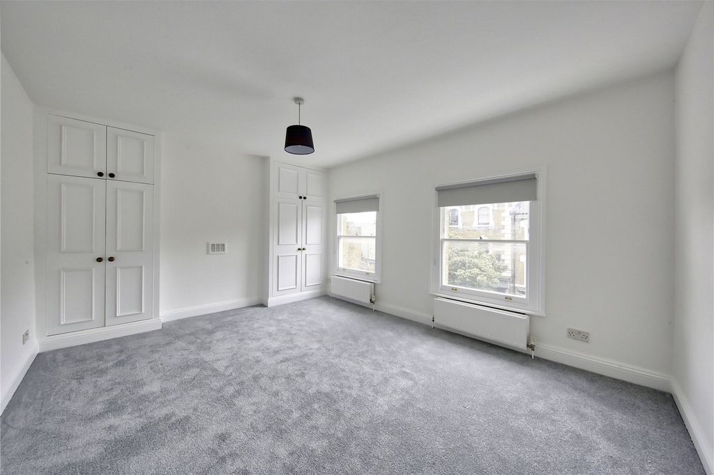 Property photo 3 of 9 Picture No. 09