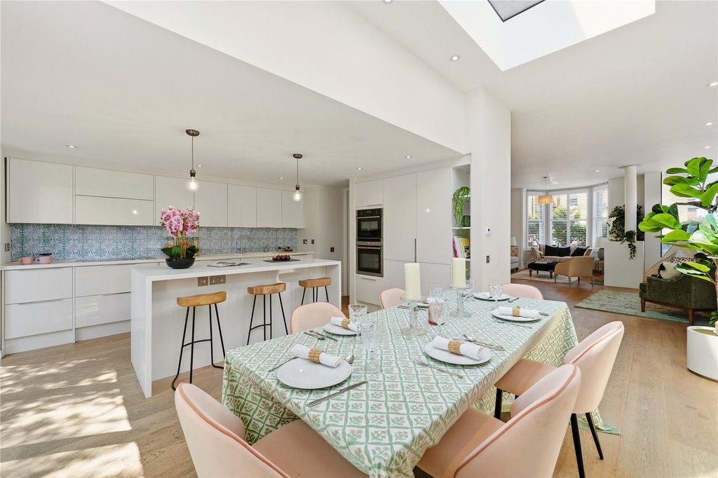 Property photo 1 of 17 Picture No. 96
