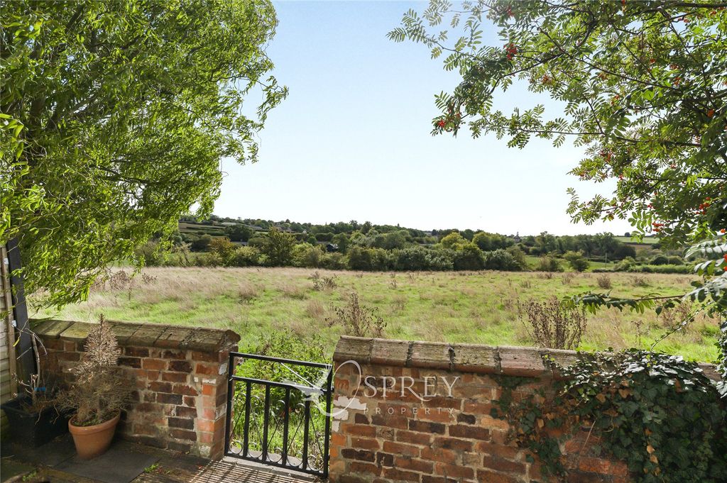 Property photo 2 of 13 Rear Viewing