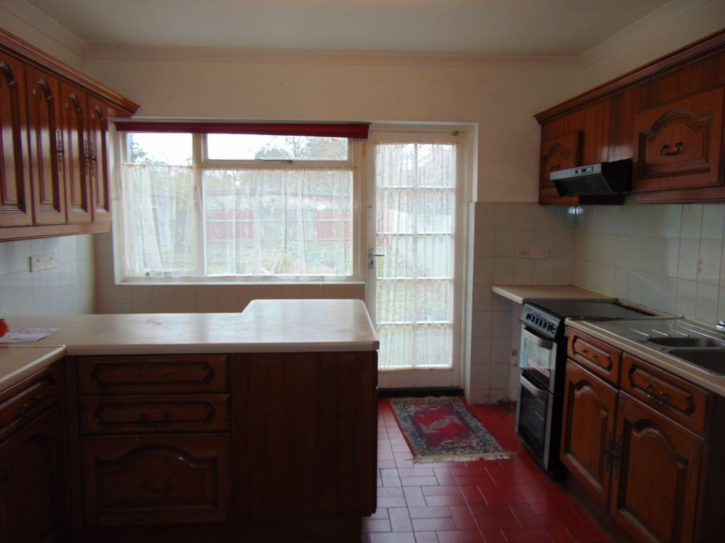 Property photo 3 of 13 3432.Jpg