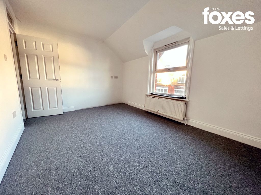 Property photo 2 of 8 2135721