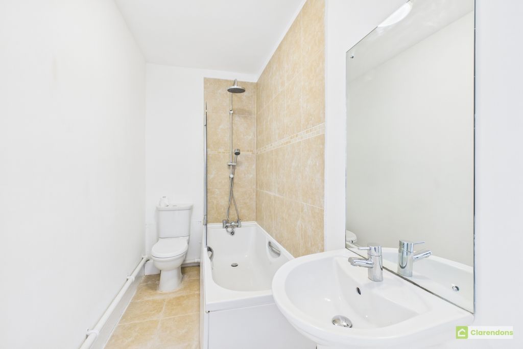 Property photo 3 of 7 Cam02528G0-Pr0417-Still005