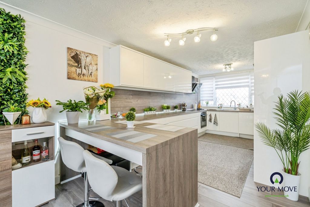 Property photo 2 of 15 Pbox-Img.Jpg