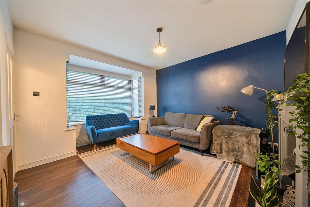 Property photo 2 of 16 1384840-5-6929A306A63F3-Arw-1-1.Jpg