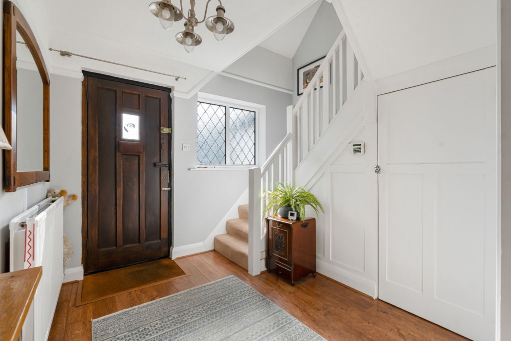 Property photo 2 of 25 Entrance