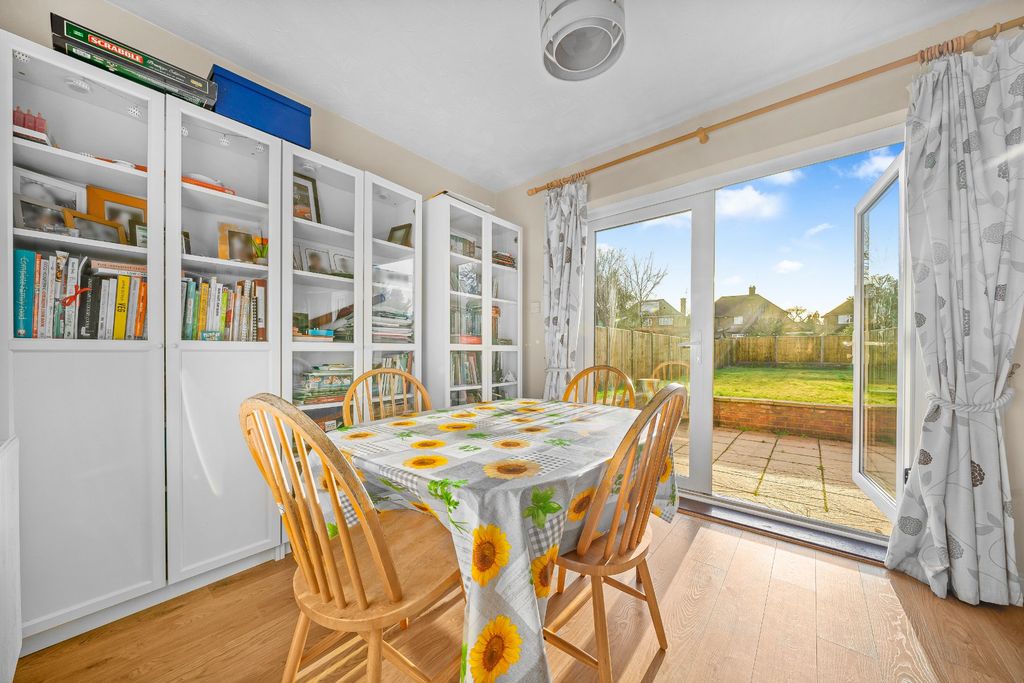 Property photo 3 of 21 Dining Room