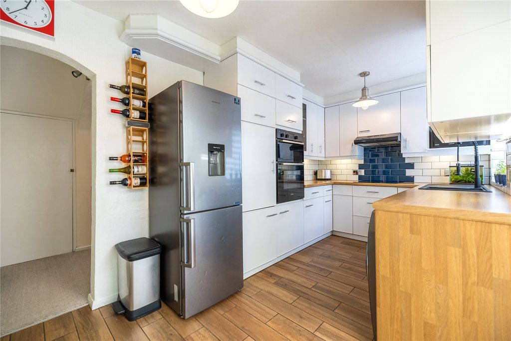 Property photo 3 of 21 Picture No. 19