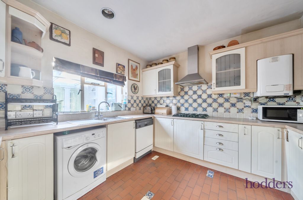 Property photo 3 of 24 3162166E-Afe9-4c7...