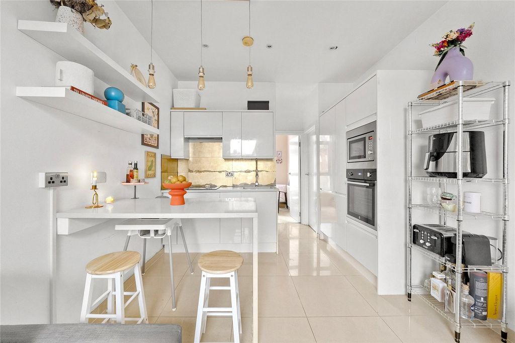 Property photo 2 of 10 Picture No. 05