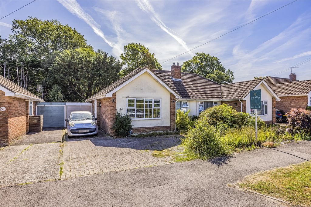 Property photo 2 of 19 Picture No. 27