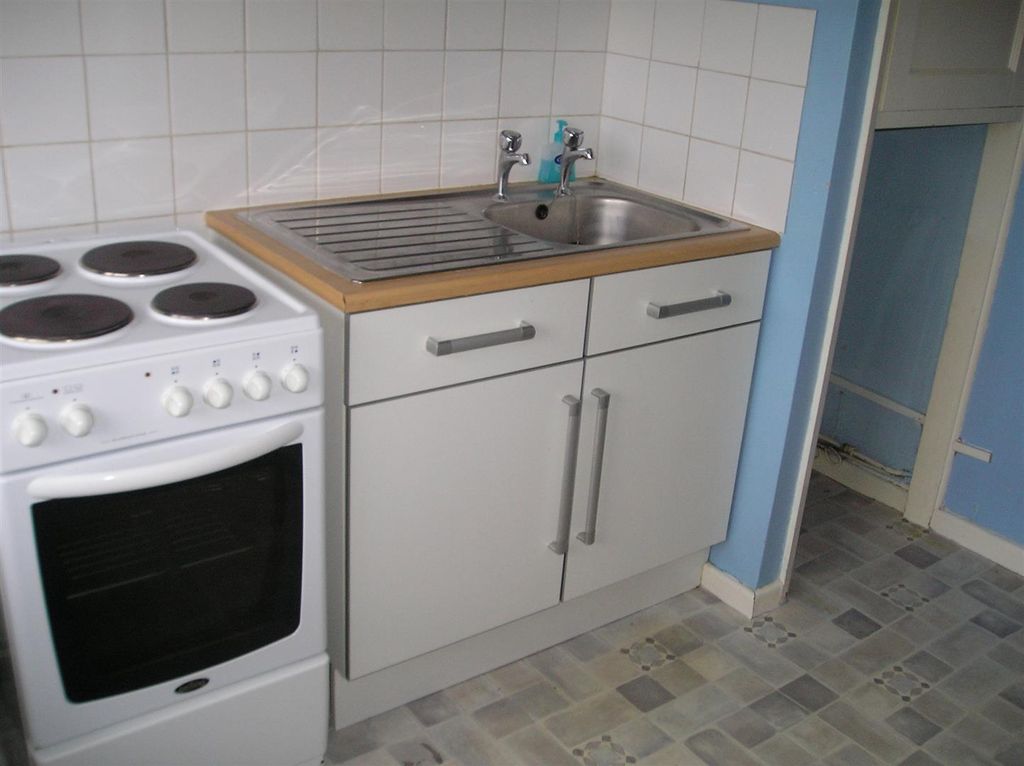 Property photo 3 of 6 Mixed Pics 2009 025 - Copy - Copy.Jpg