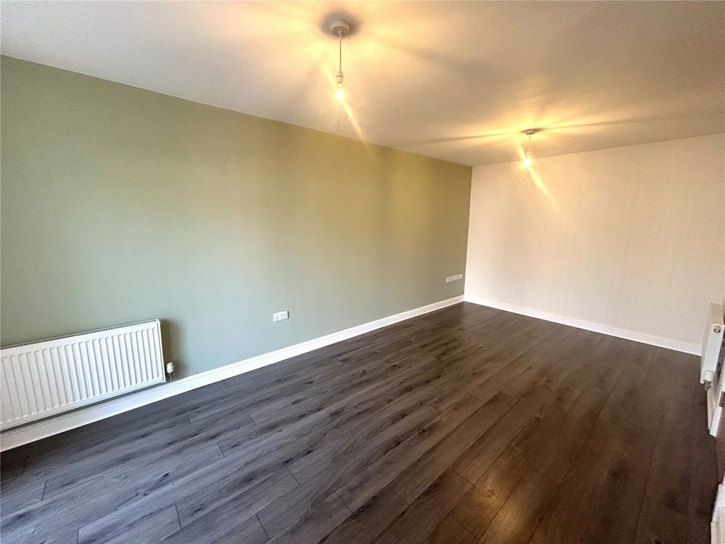 Property photo 3 of 14 Picture No. 15