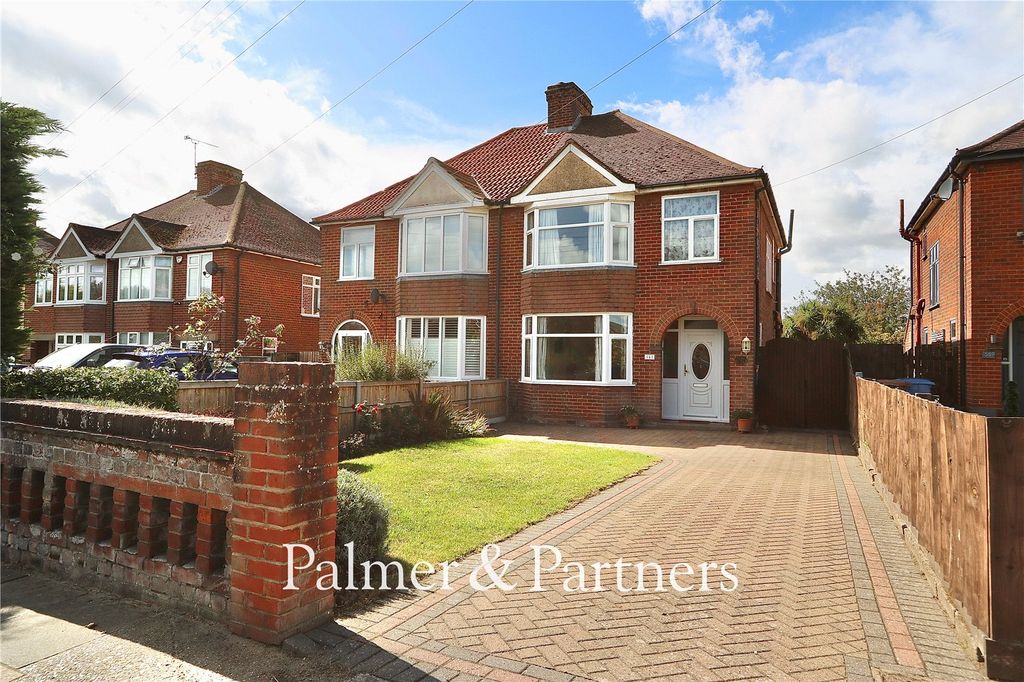 Property photo 1 of 26 Picture No. 04