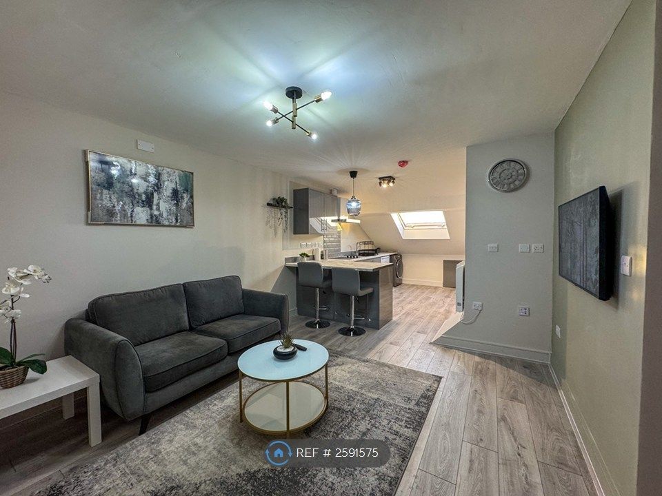 Property photo 1 of 33