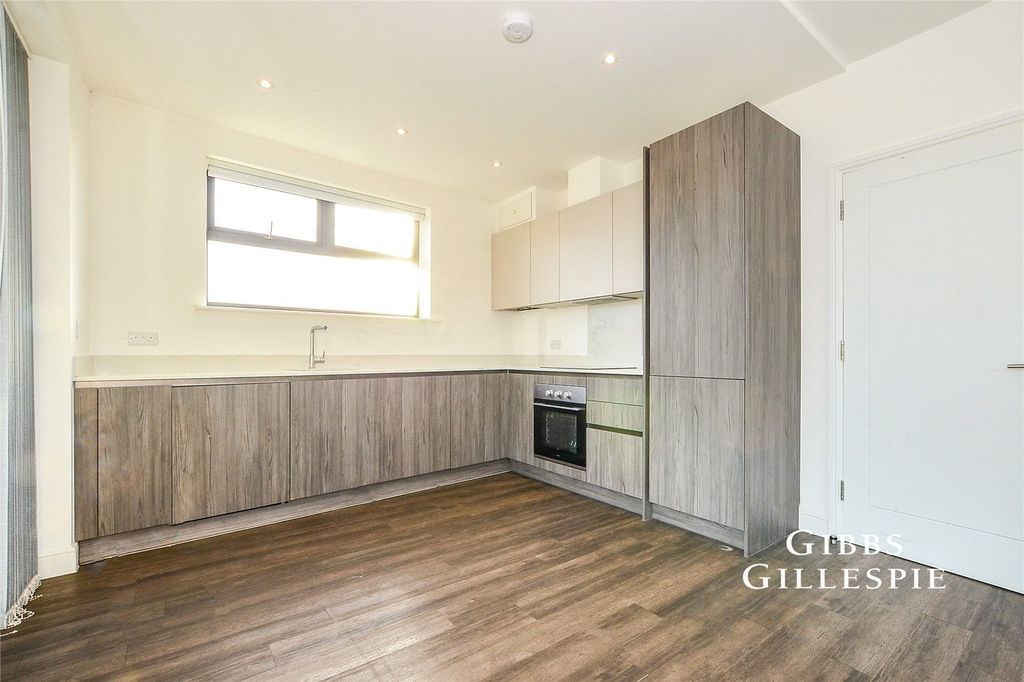 Property photo 3 of 10 Picture No. 06