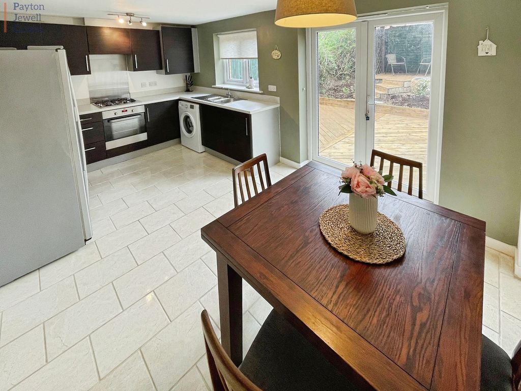 Property photo 3 of 15 Not Specified