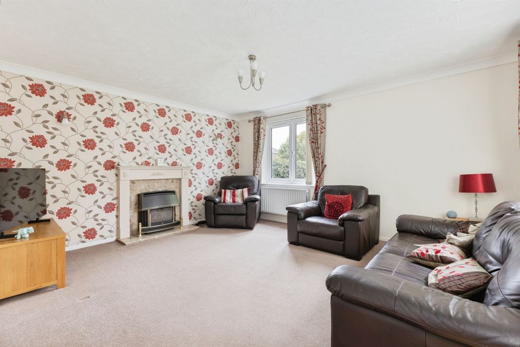 Property photo 2 of 19