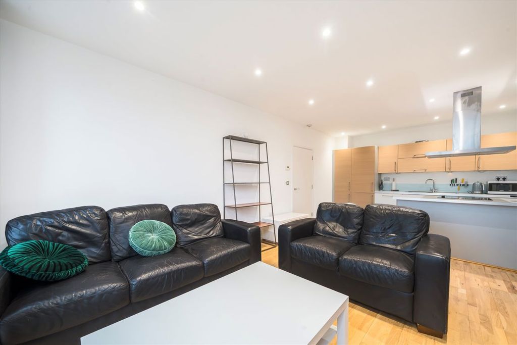 Property photo 1 of 10