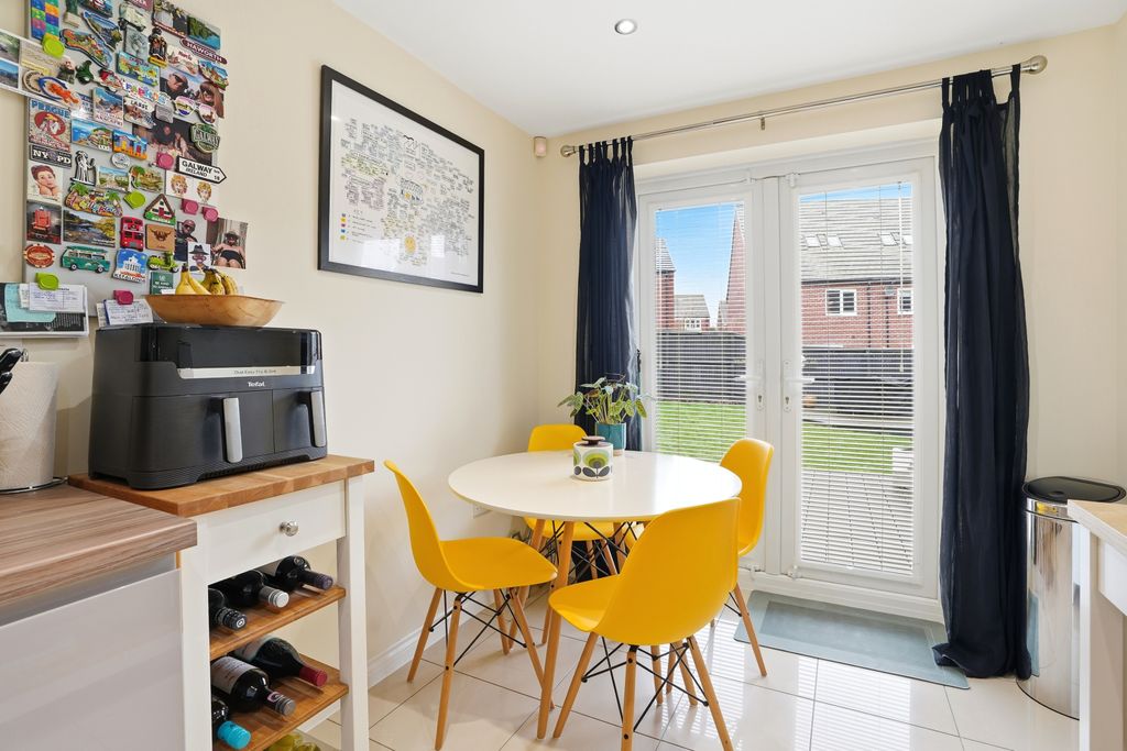 Property photo 3 of 15 Dsc05676