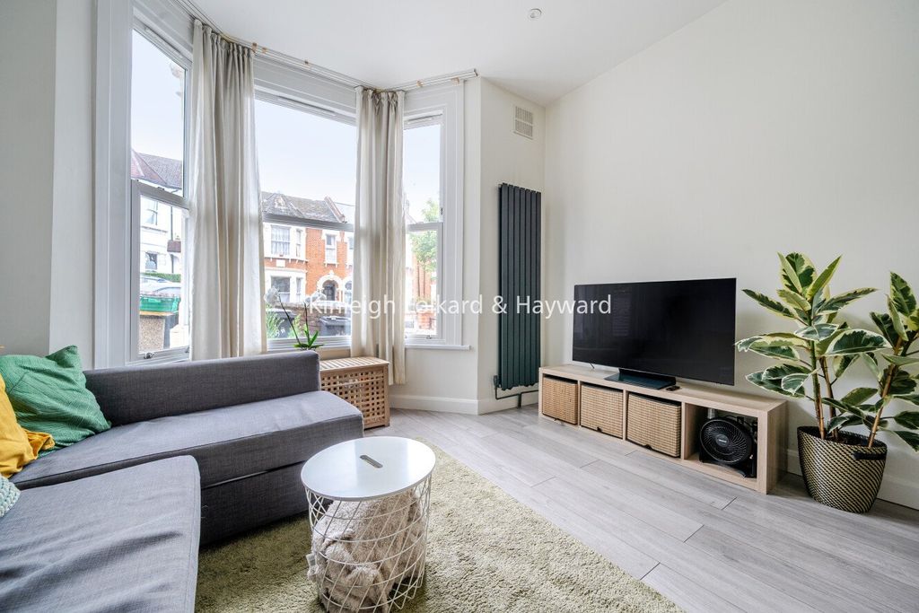 Property photo 1 of 10 Picture No. 07
