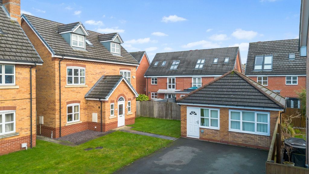 Property photo 1 of 39