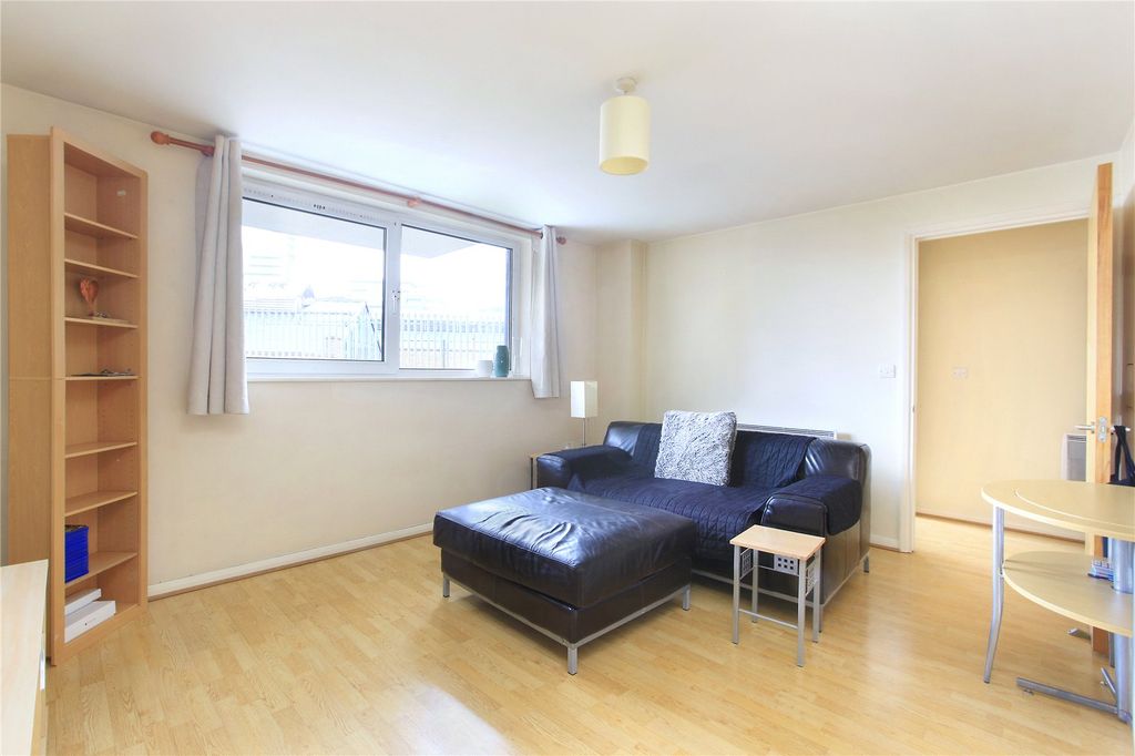 Property photo 3 of 7