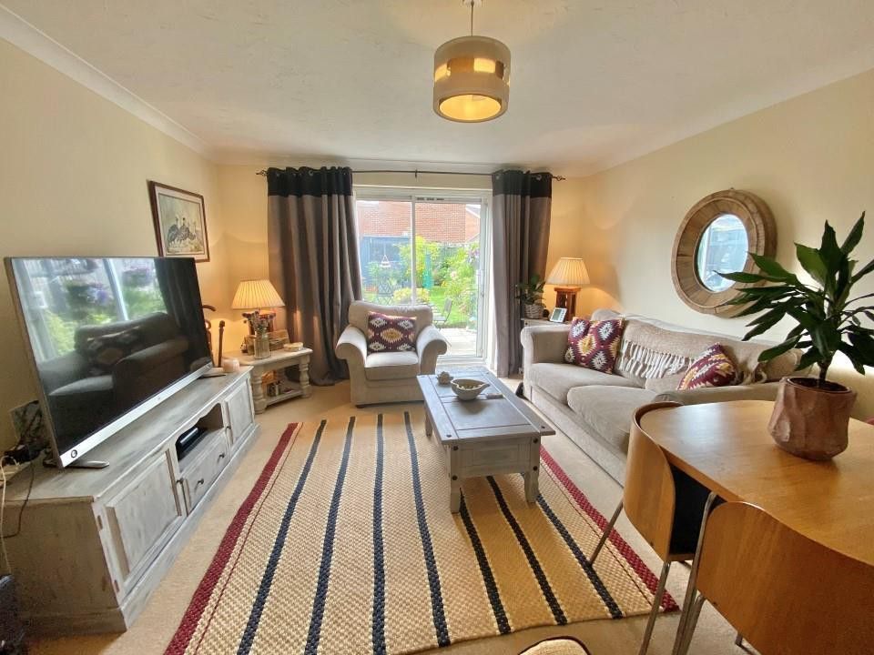 Property photo 2 of 6 Sitting Room