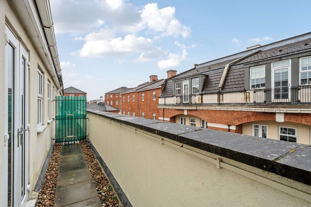 Property photo 3 of 11 Picture No. 15