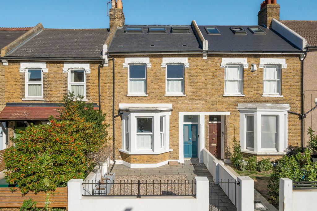 Property photo 1 of 17 1523511-2-1A0c470...