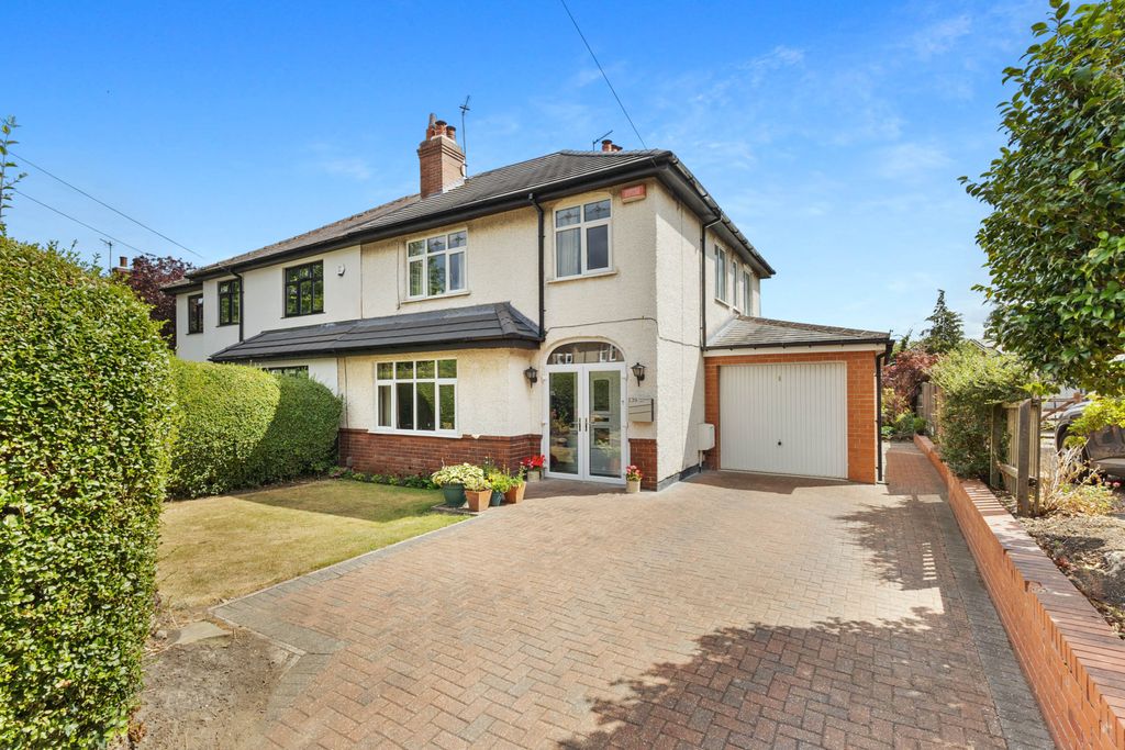 Property photo 1 of 25 3 Bedroom Semi Detached For Sale