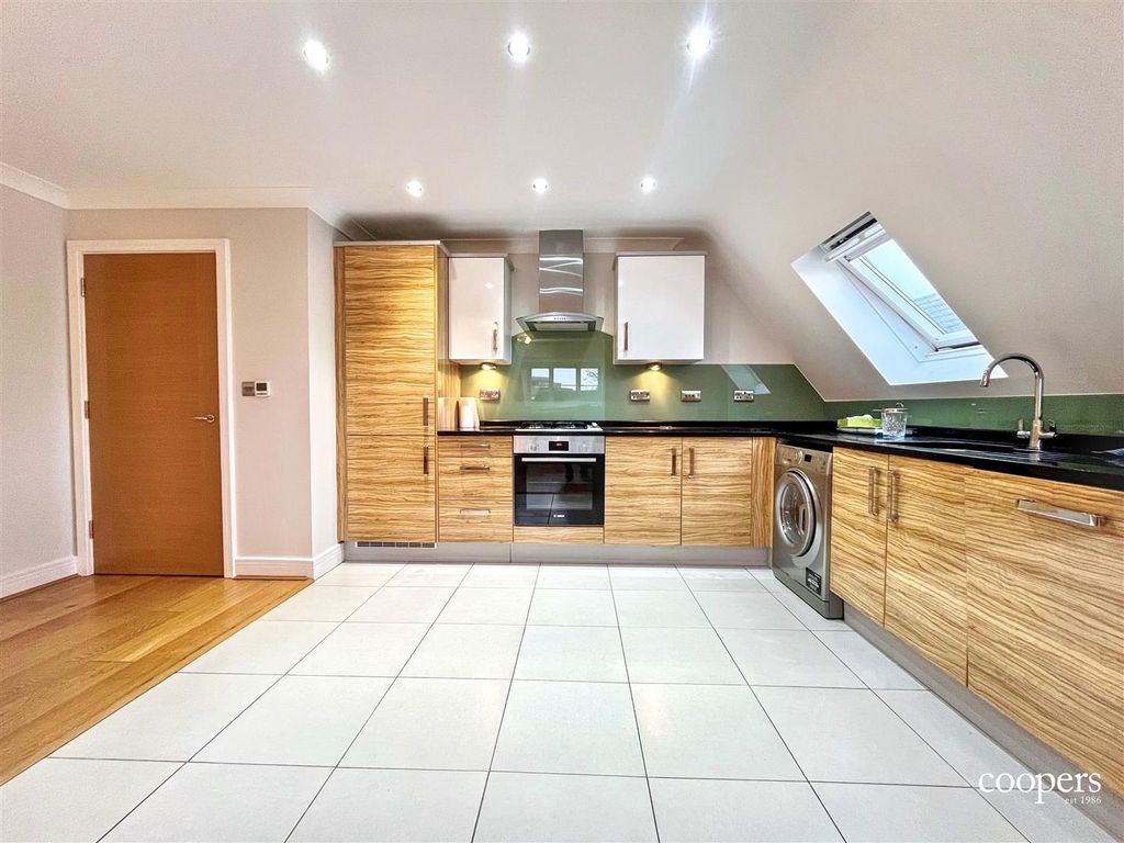 Property photo 3 of 11 Kitchen (3).Jpg