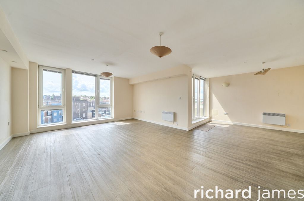Property photo 2 of 13 d53386c9F9F74cc48879F62Cdf67B515
