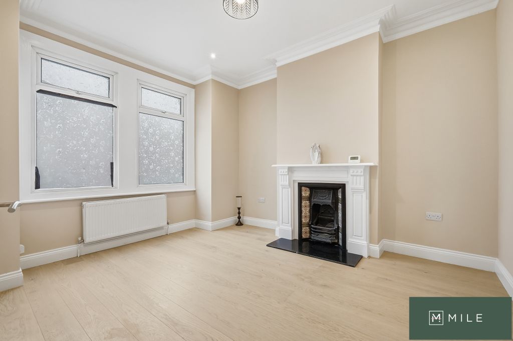 Property photo 3 of 13 Img_2720