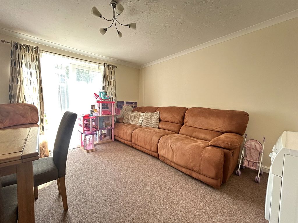 Property photo 3 of 13 Picture No. 12