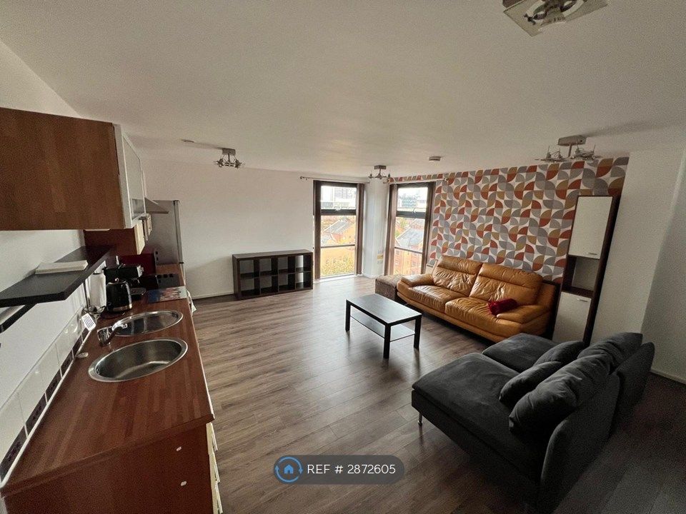 Property photo 2 of 17