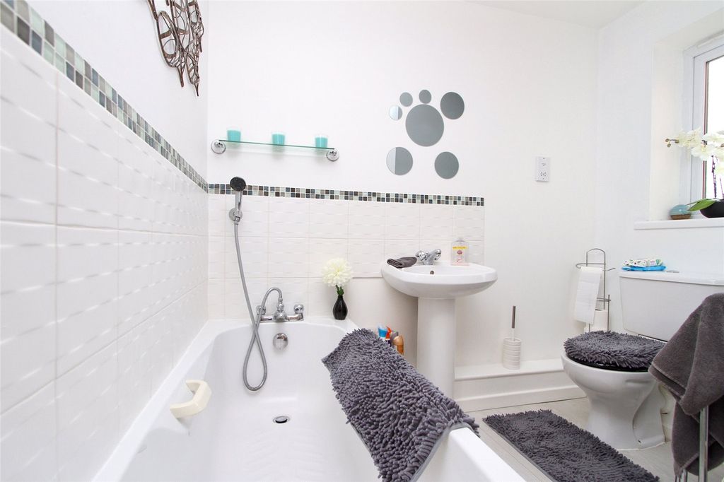 Property photo 3 of 11 Picture No. 02