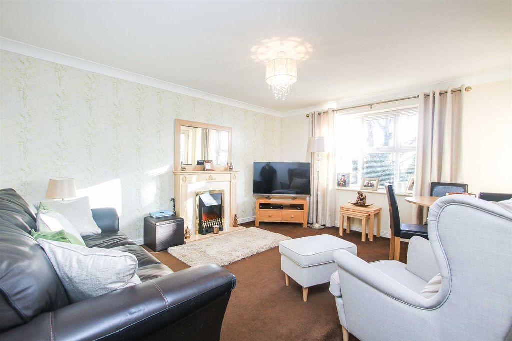 Property photo 2 of 8 Living Room