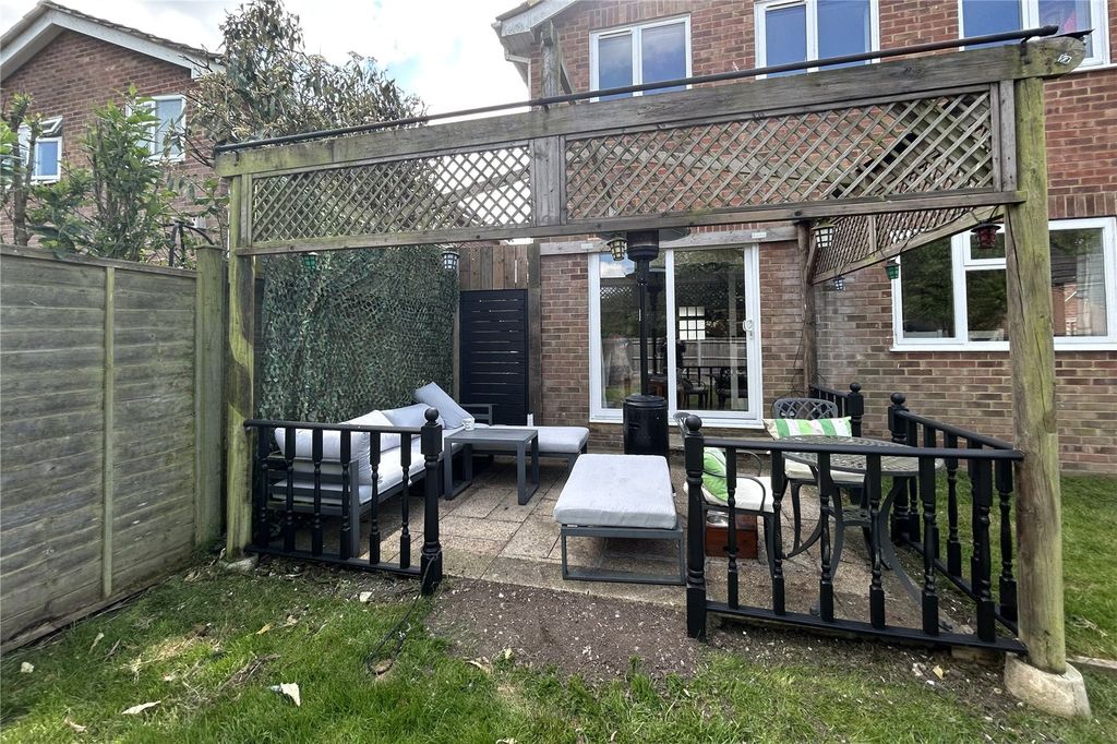 Additional image 16 of 4 bed detached house for saleLaurel Close, North Warnborough, Hook, Hampshire RG29