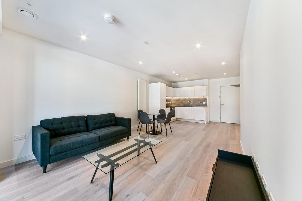 Property photo 3 of 9