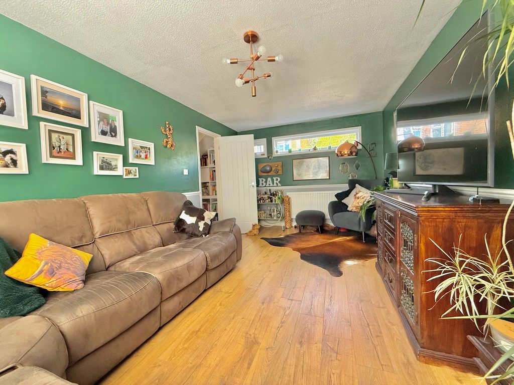 Property photo 3 of 17 Living Room Continued